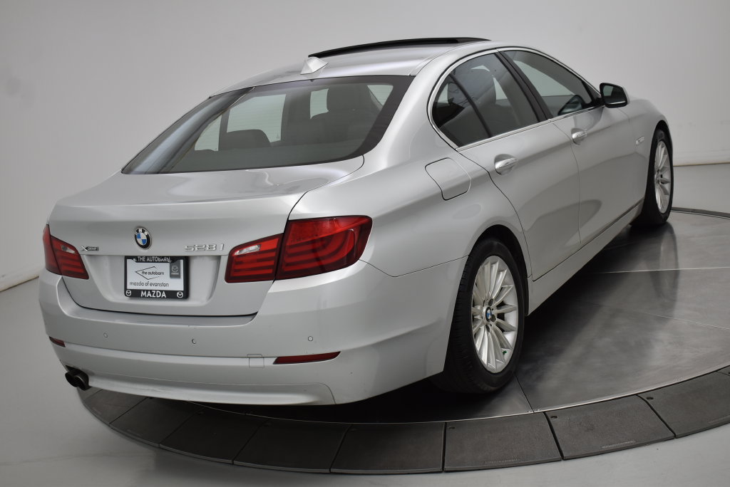 Used 2013 BMW 528i xDrive Sedan AWD/4WD image 21