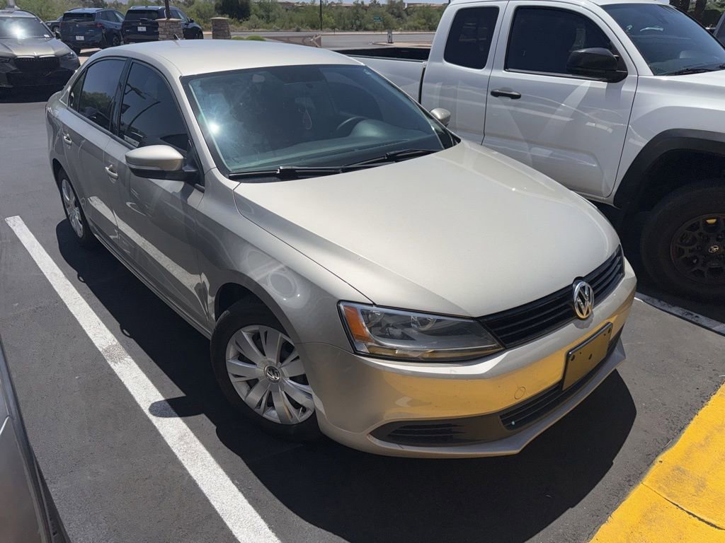 Used 2014 Volkswagen Jetta SE FWD image 3