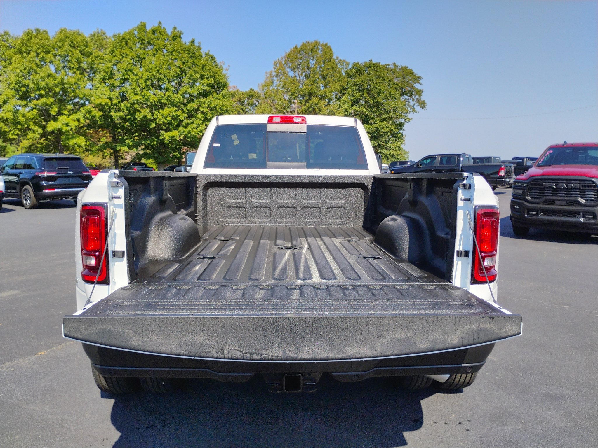 New 2027 RAM 3500 Tradesman AWD/4WD image 15