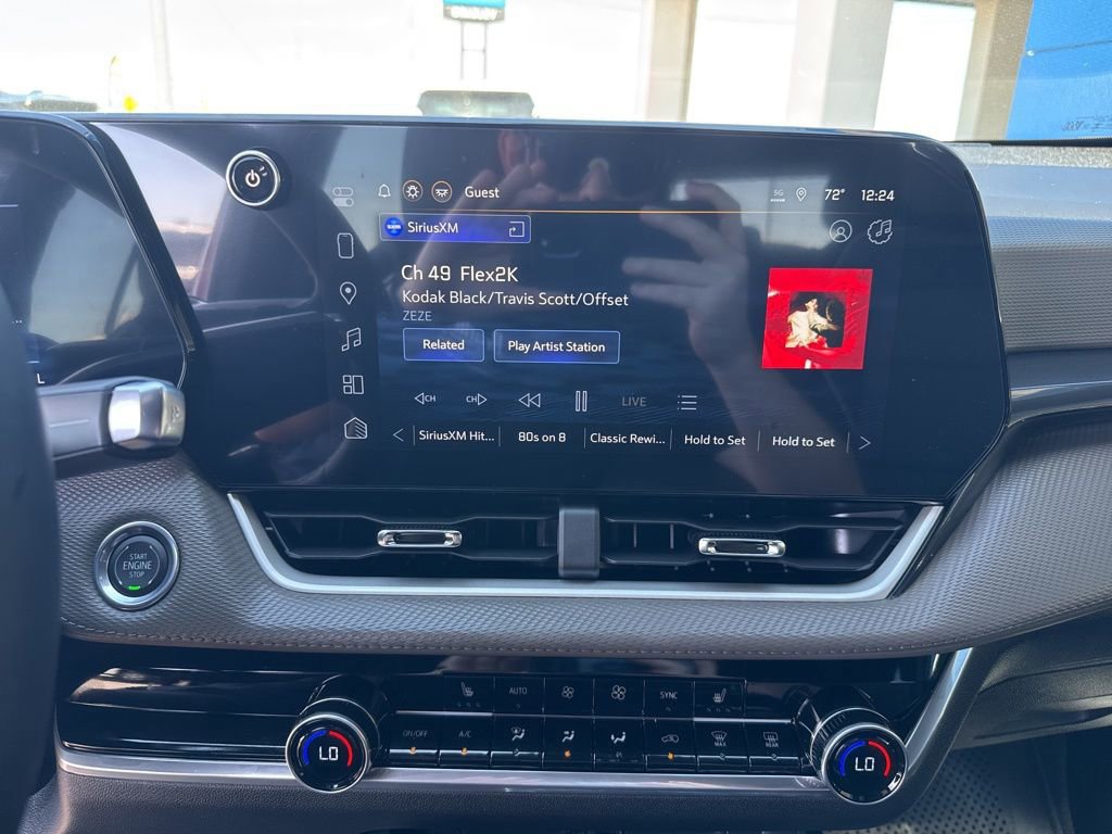 New 2026 Chevrolet Equinox LT w/ Convenience Package II FWD image 19