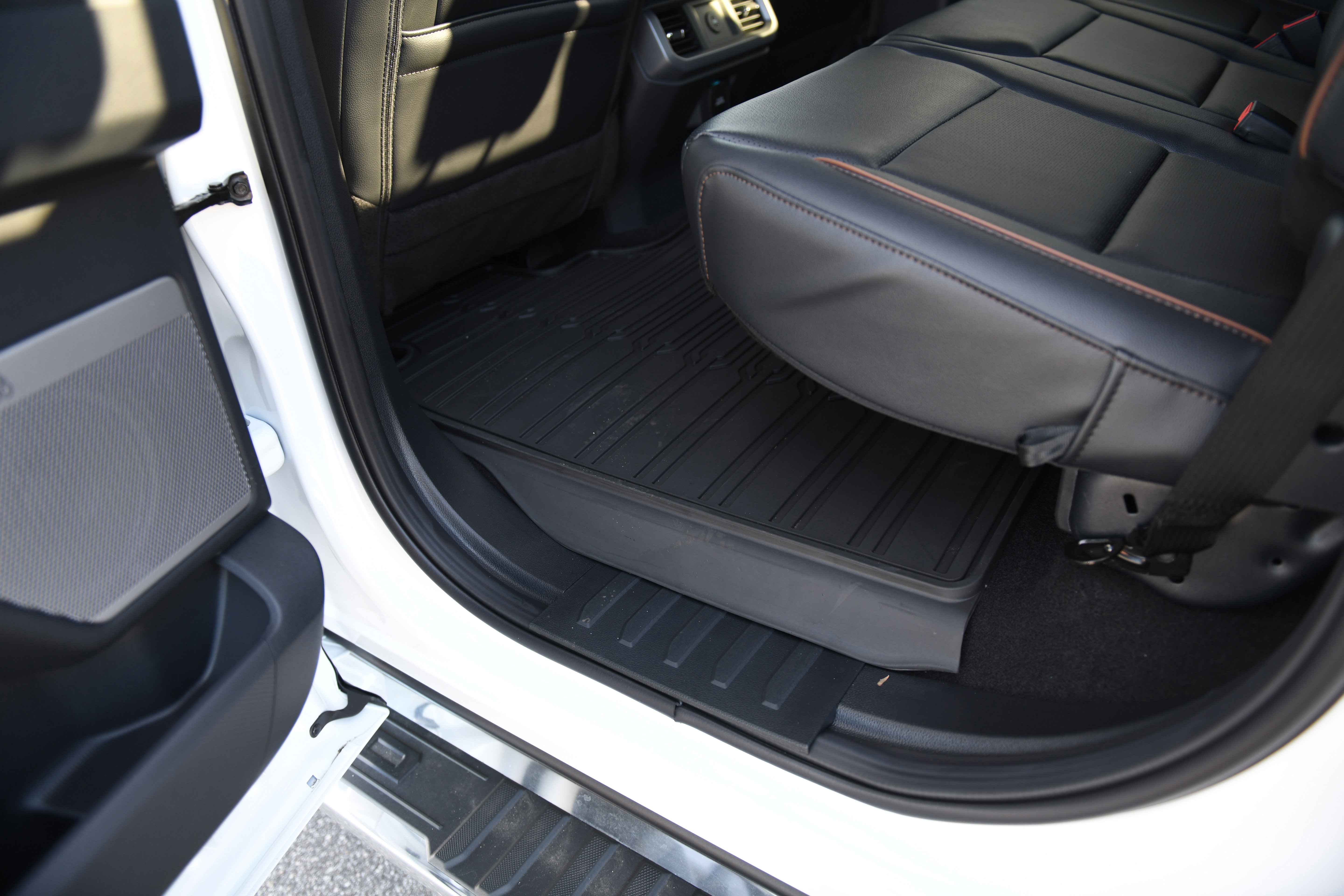 New 2026 Ford F150 Lariat w/ Equipment Group 501A Mid image 16