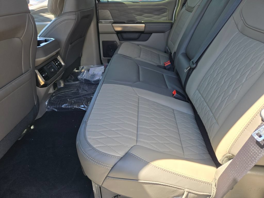 New 2026 Ford F350 Platinum w/ Platinum Plus Package AWD/4WD image 10