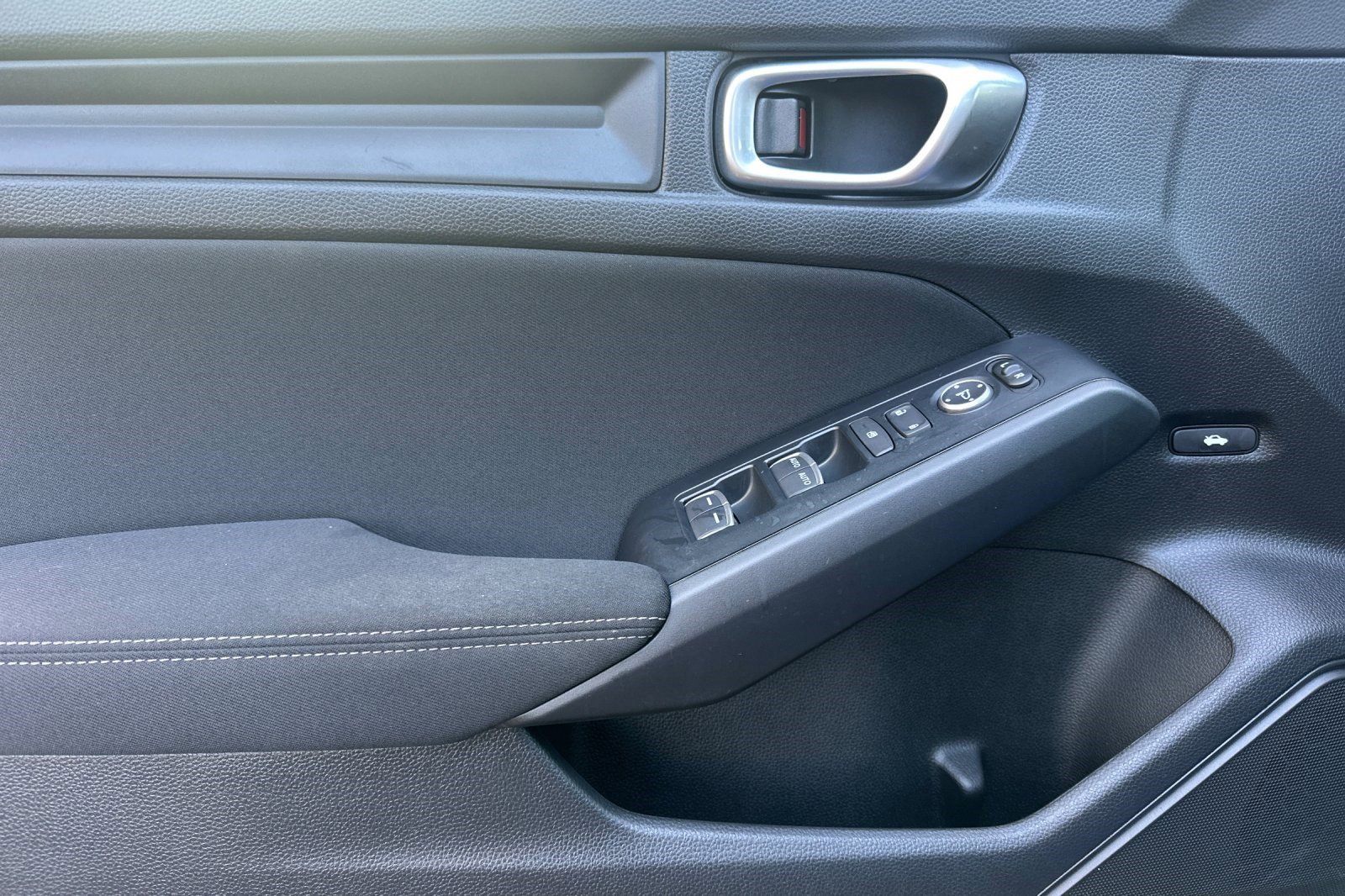 Used 2023 Honda Civic LX image 12