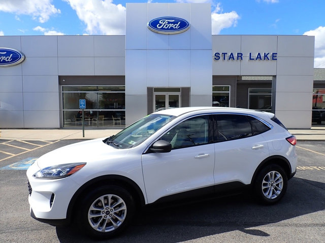 Used 2022 Ford Escape SE image 1