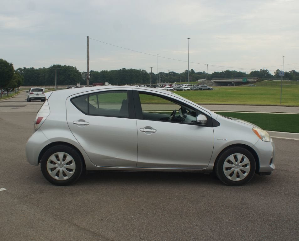 Used 2012 Toyota Prius C Three FWD image 13