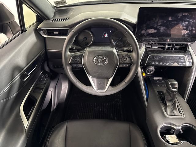 Used 2023 Toyota Venza XLE AWD/4WD image 19