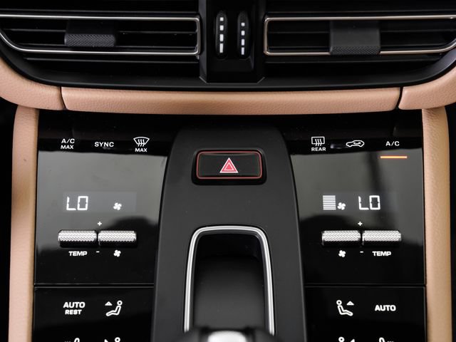 Certified 2026 Porsche Macan AWD/4WD image 19