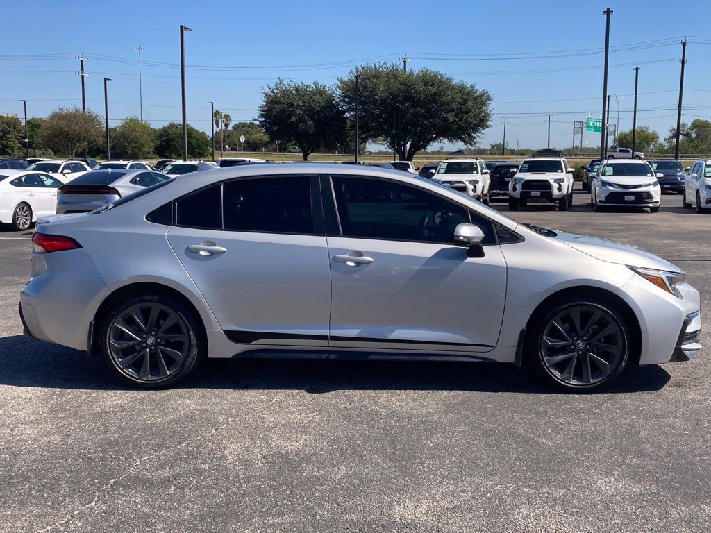 Used 2024 Toyota Corolla SE FWD image 4