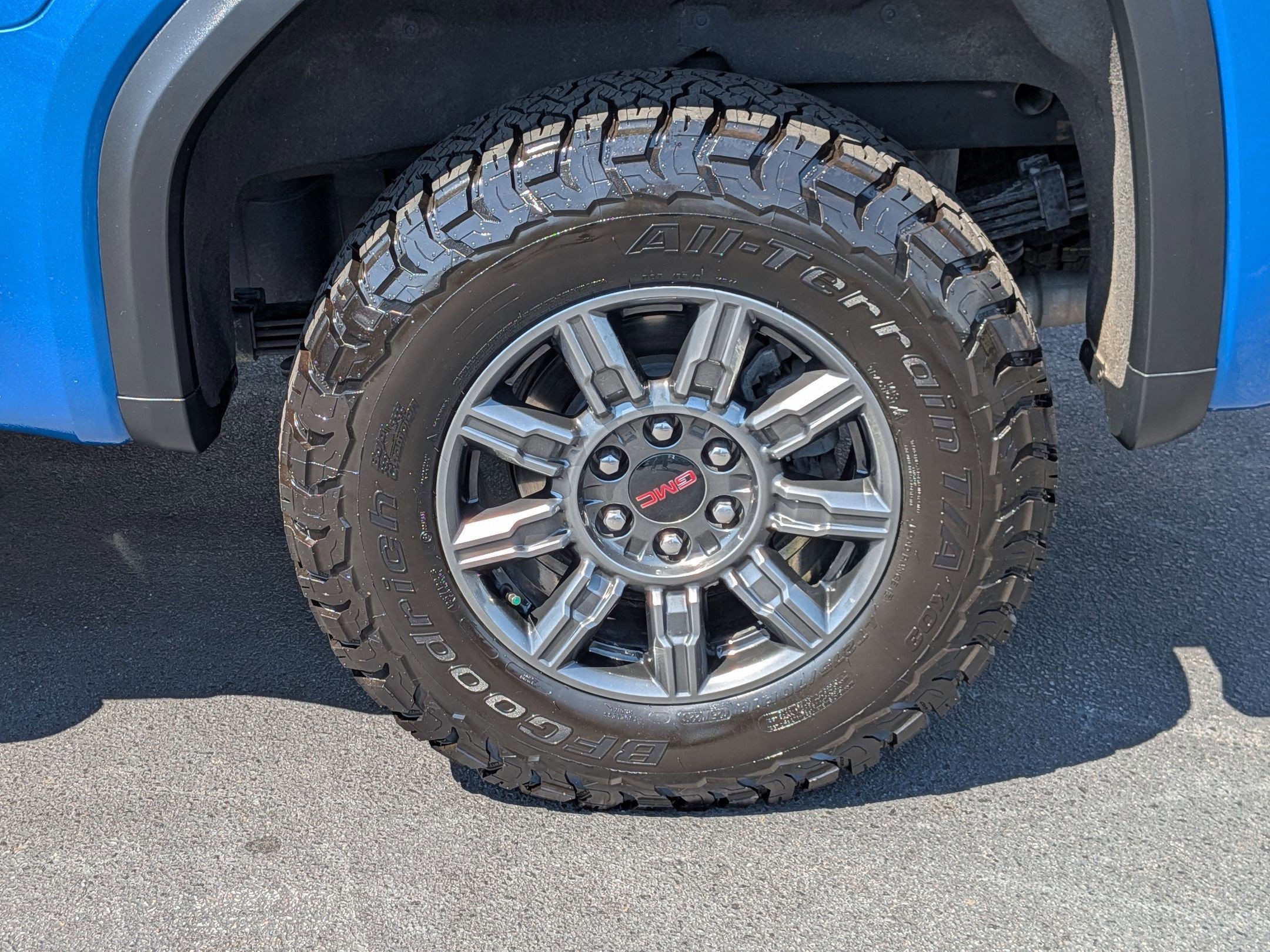 Used 2024 GMC Sierra 1500 AT4X AWD/4WD image 9