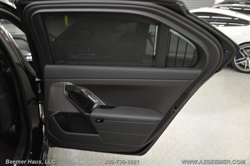 Used 2025 BMW 750e xDrive w/ Executive Package AWD/4WD image 41