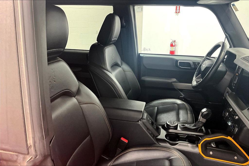 Used 2022 Ford Bronco Badlands w/ Sasquatch Package AWD/4WD image 5