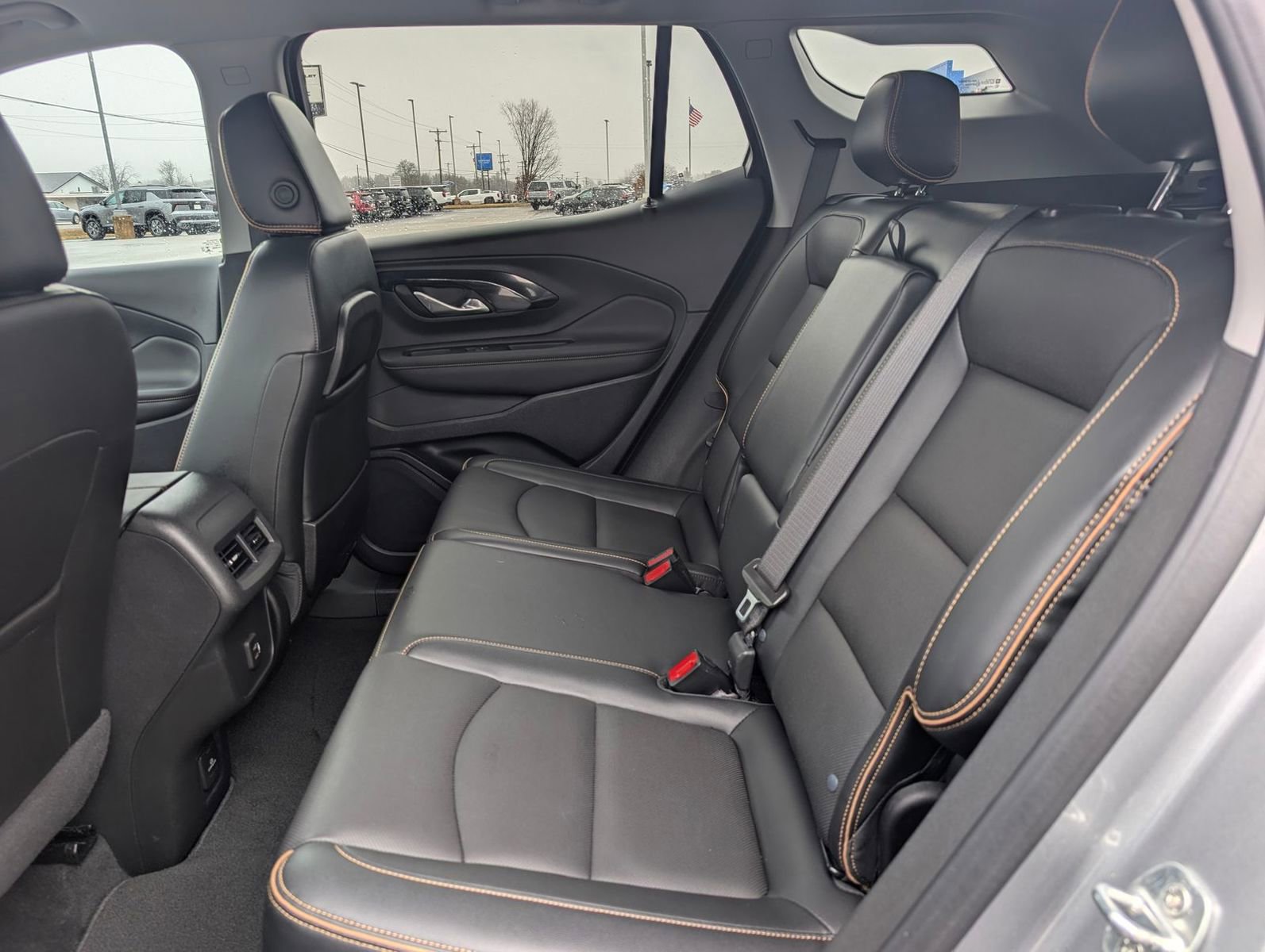 Used 2023 GMC Terrain AT4 image 27