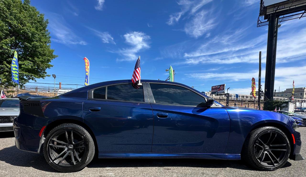 Used 2022 Dodge Charger R/T w/ Daytona Edition Group RWD image 3