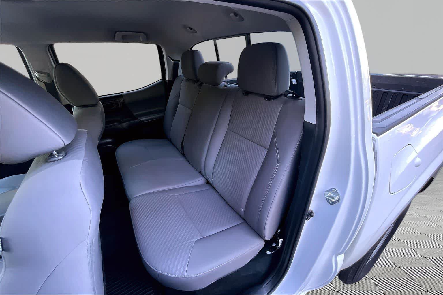 Certified 2023 Toyota Tacoma SR AWD/4WD image 19