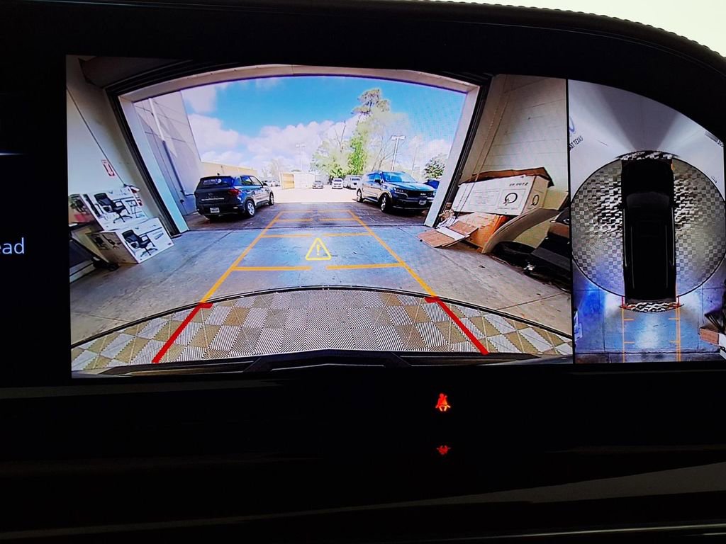 Used 2021 Cadillac Escalade ESV Premium Luxury Platinum image 12