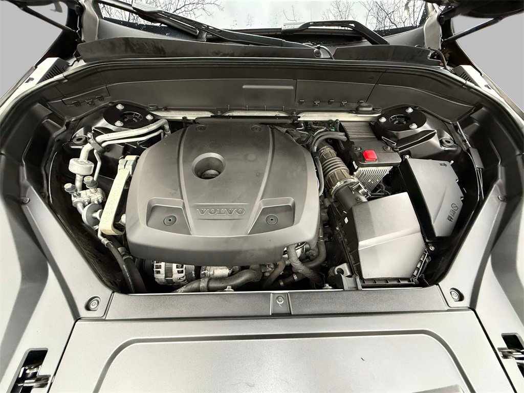 Used 2020 Volvo XC90 T6 R-Design image 23