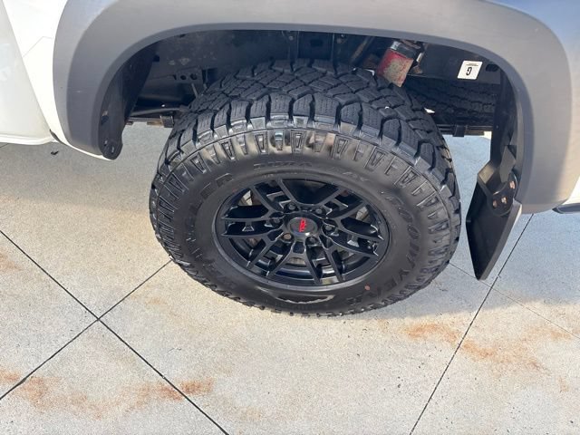 Used 2021 Toyota Tacoma TRD Pro AWD/4WD image 11