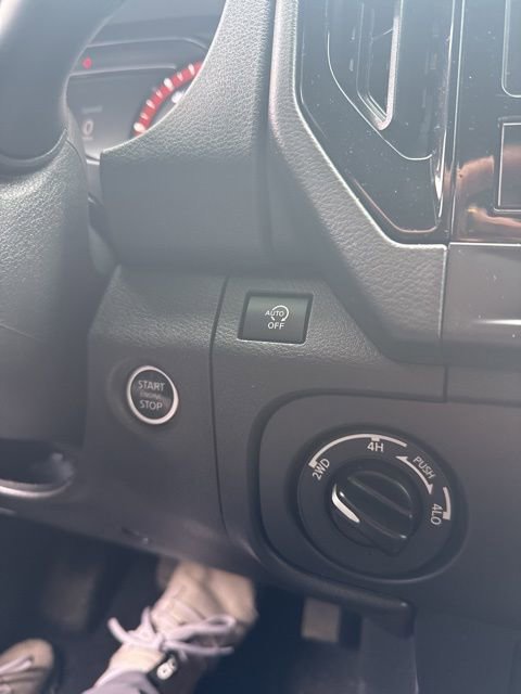 Used 2025 Nissan Frontier PRO-4X w/ Pro Convenience Package image 20