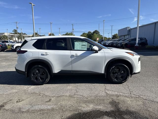 New 2026 Nissan Rogue SV FWD image 4
