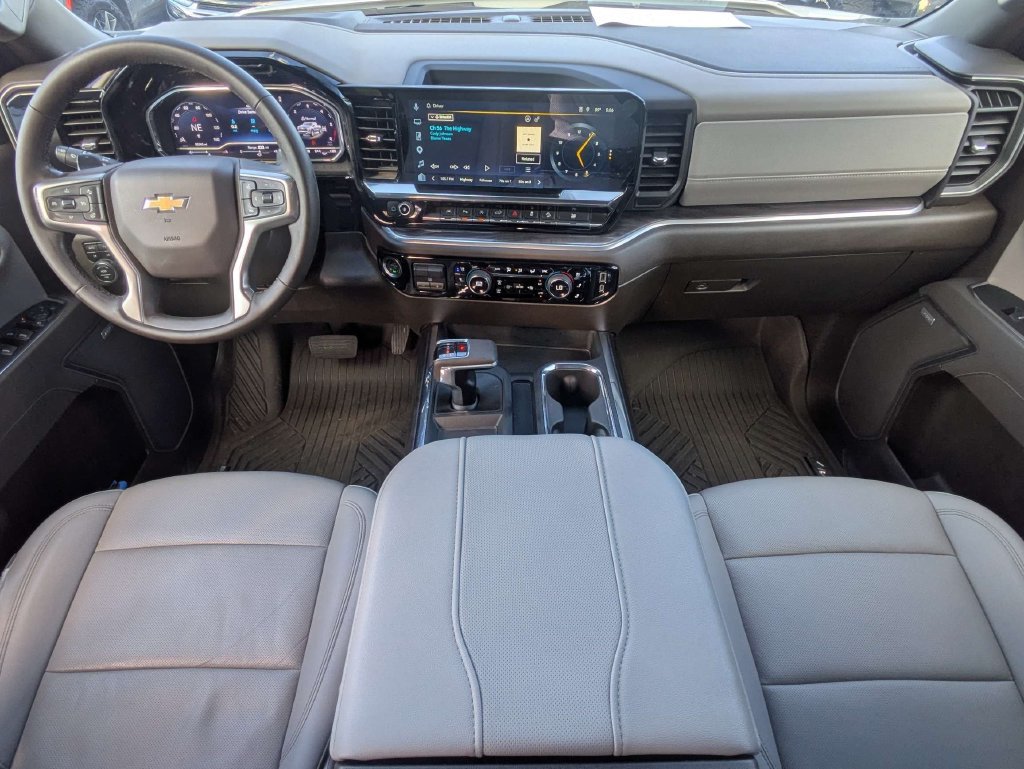 Used 2025 Chevrolet Silverado 1500 LTZ AWD/4WD image 15