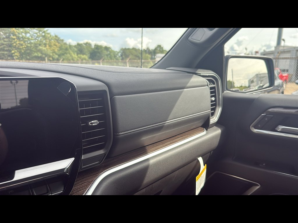 New 2026 Chevrolet Silverado 1500 LT image 16