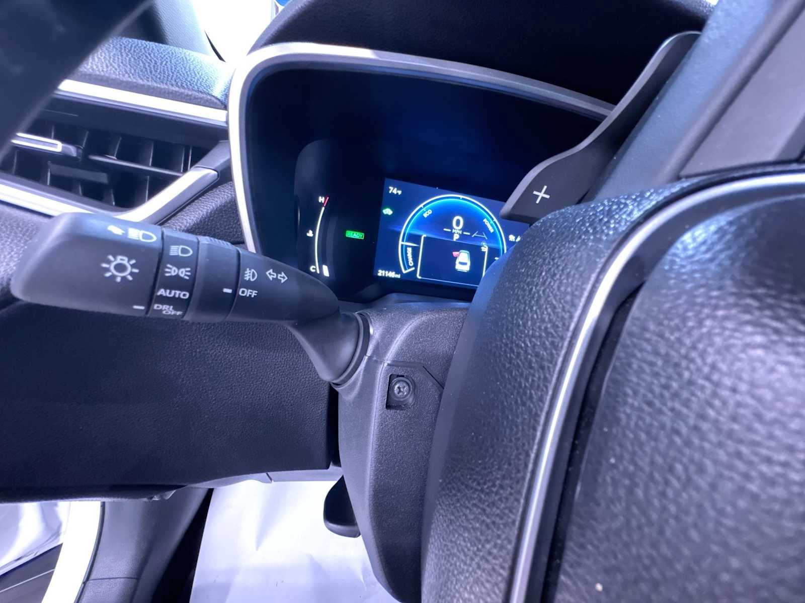 Used 2025 Toyota Corolla Cross AWD Hybrid w/ Convenience Package image 18