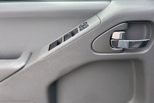 Used 2017 Nissan Frontier SV image 14