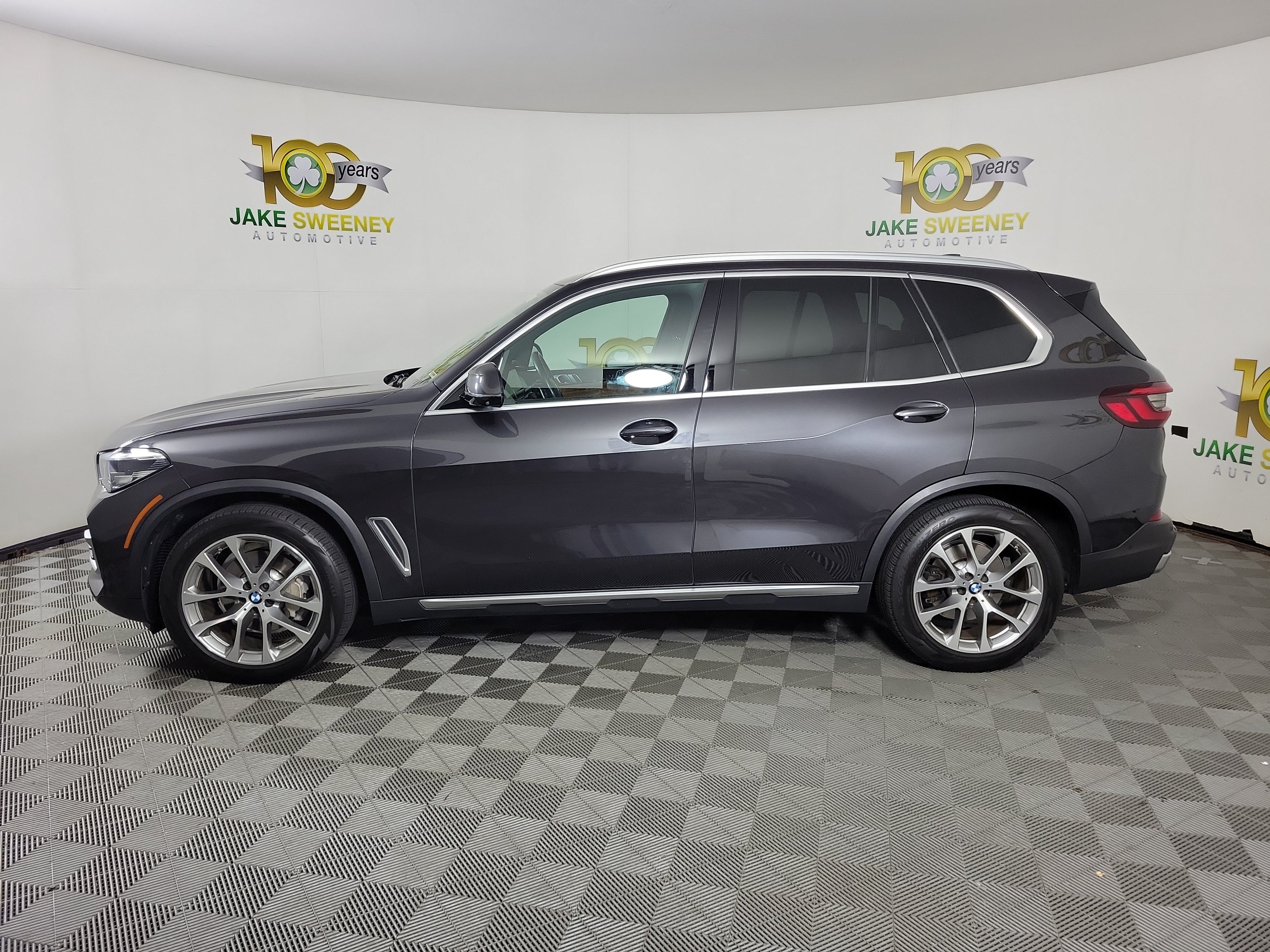 Used 2023 BMW X5 xDrive40i AWD/4WD image 2