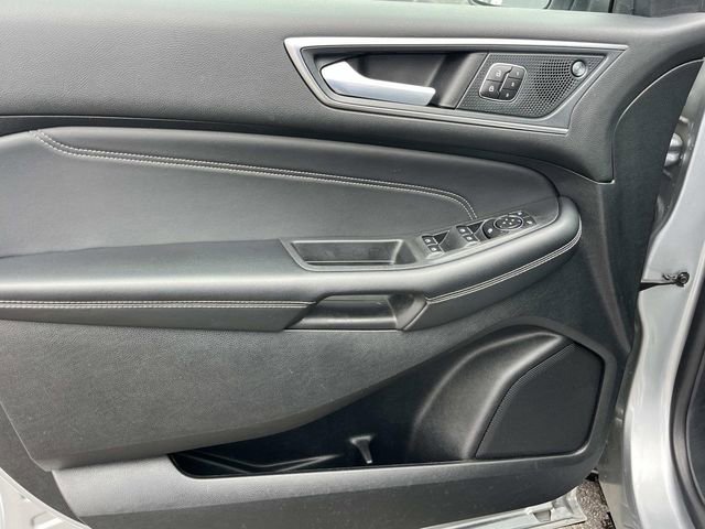 Used 2024 Ford Edge Titanium AWD/4WD image 32