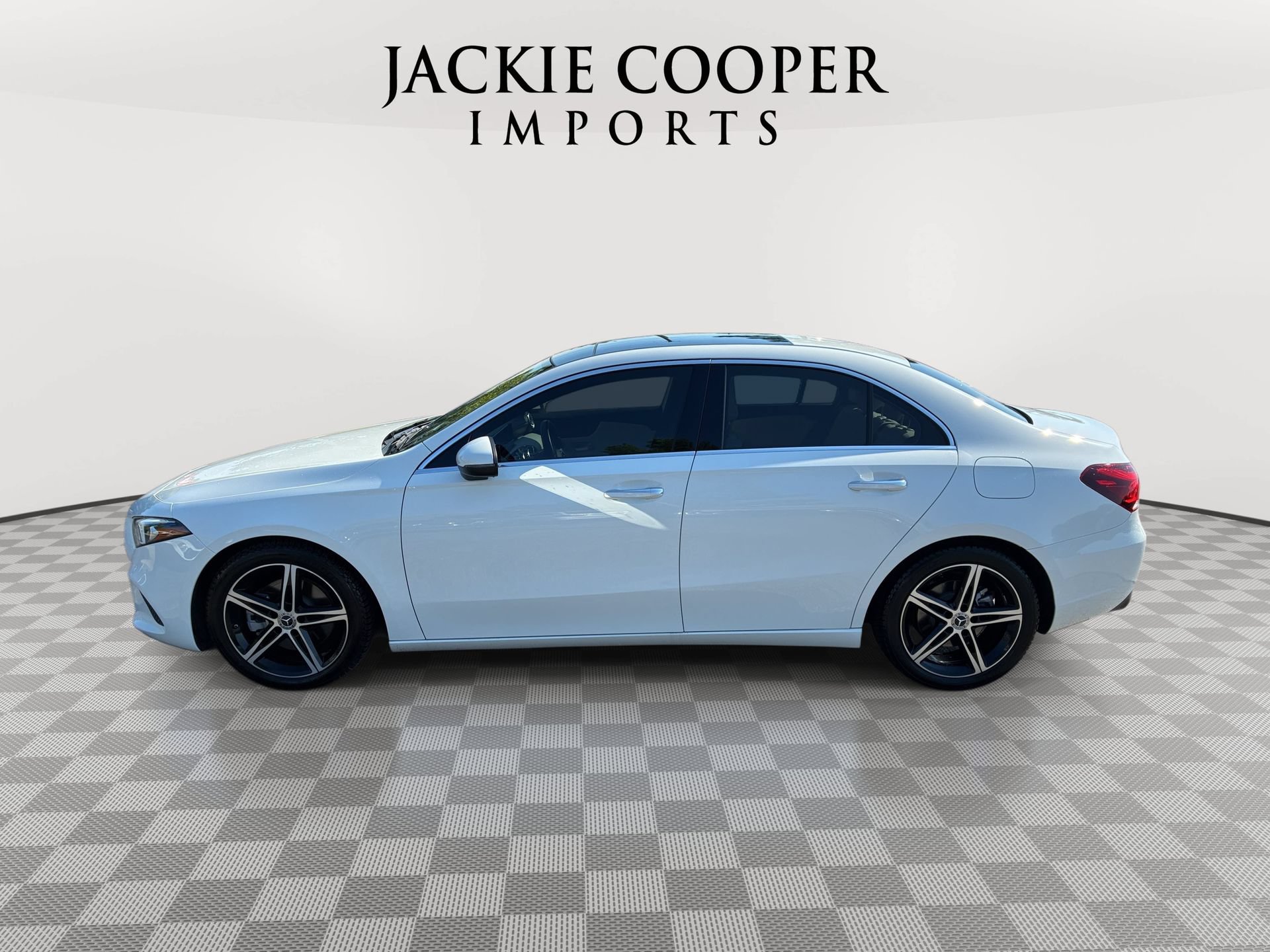 Used 2022 Mercedes-Benz A 220 image 8
