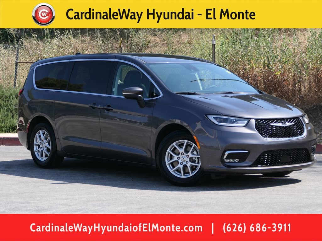 Used 2023 Chrysler Pacifica Touring-L