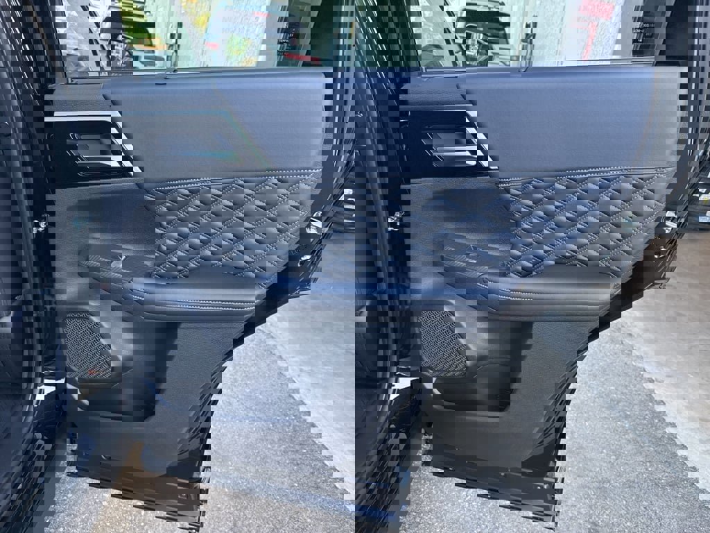 New 2025 Mitsubishi Outlander SEL image 30