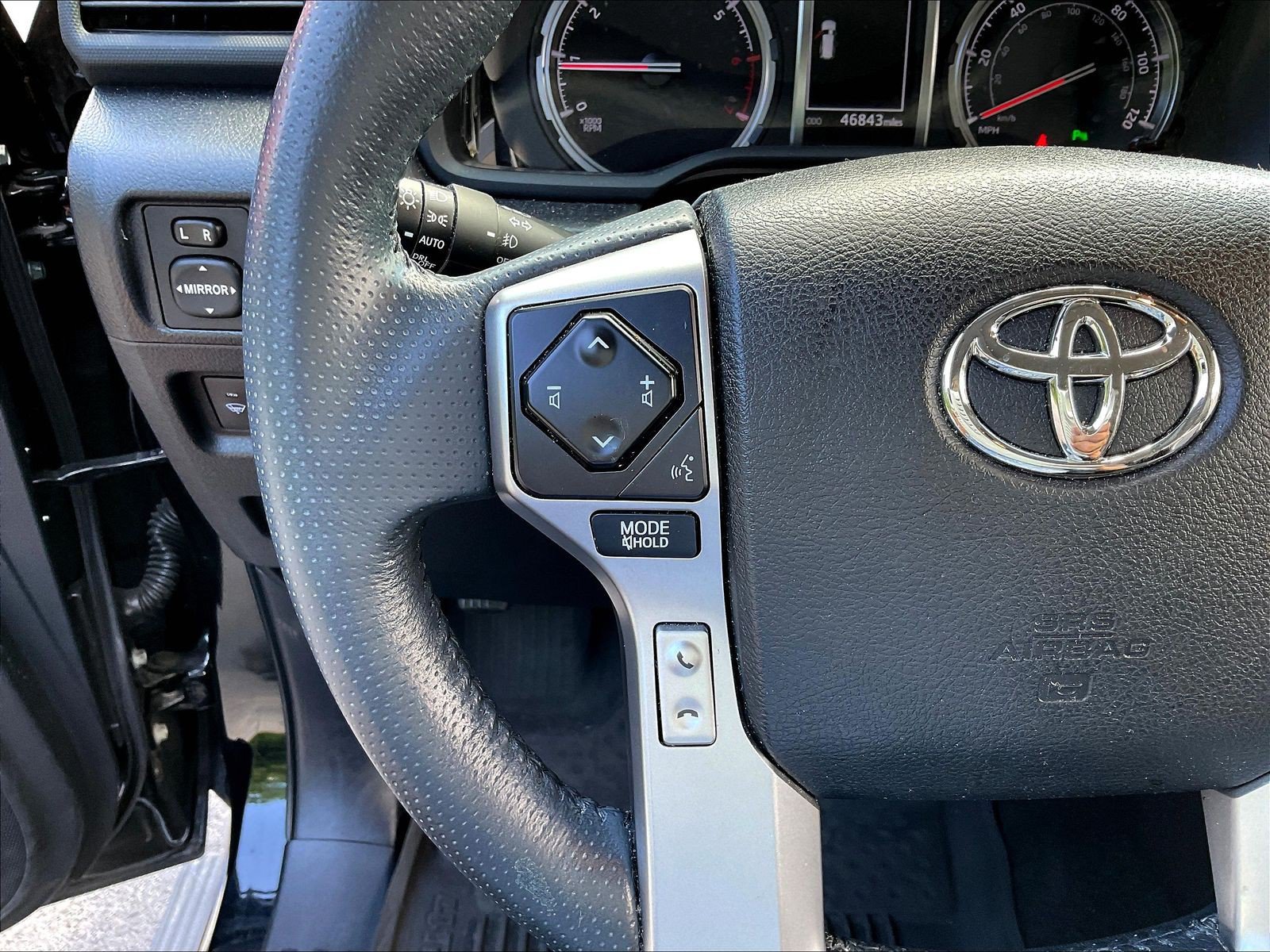 Used 2021 Toyota 4Runner Limited AWD/4WD image 11