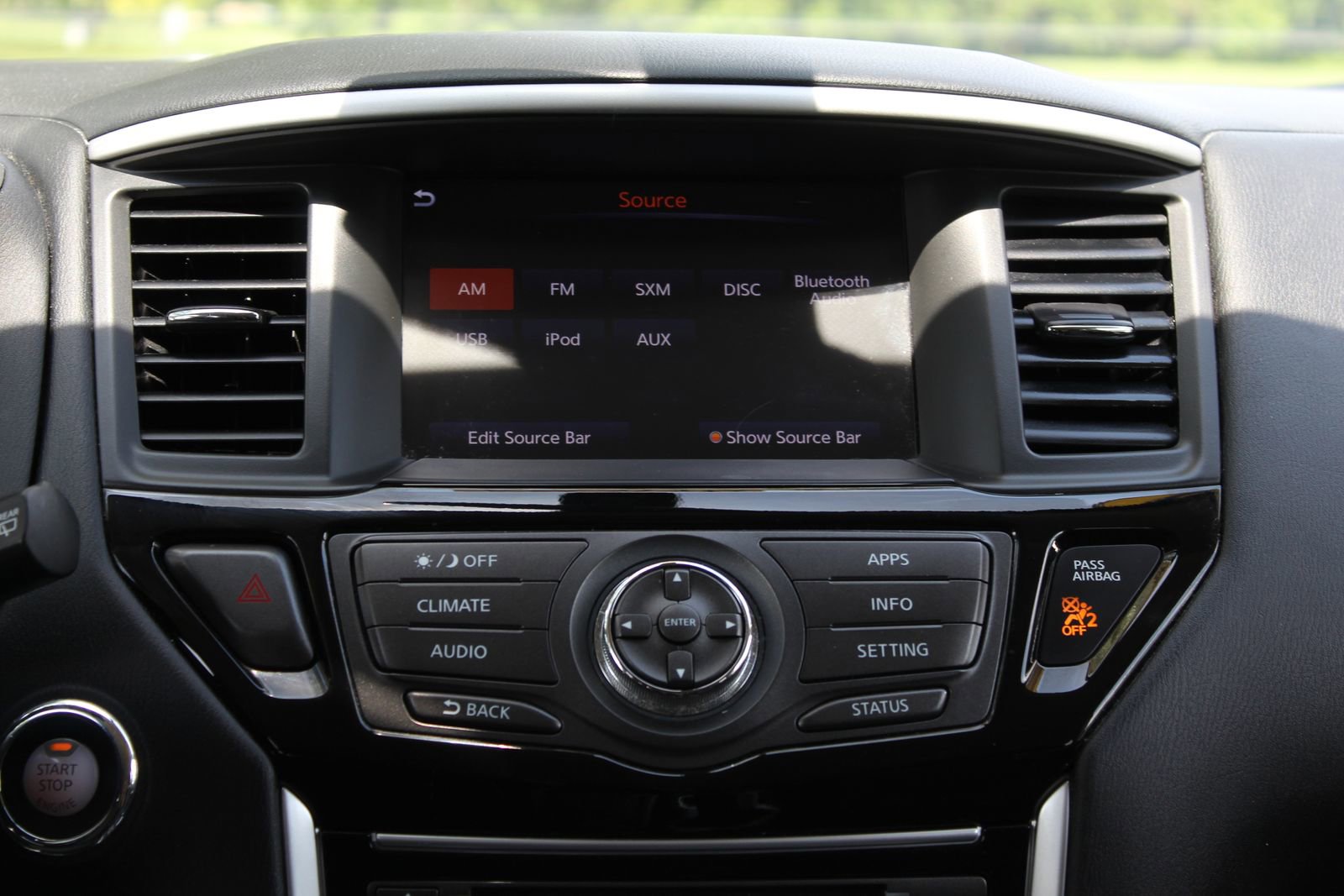 Used 2018 Nissan Pathfinder S AWD/4WD image 18