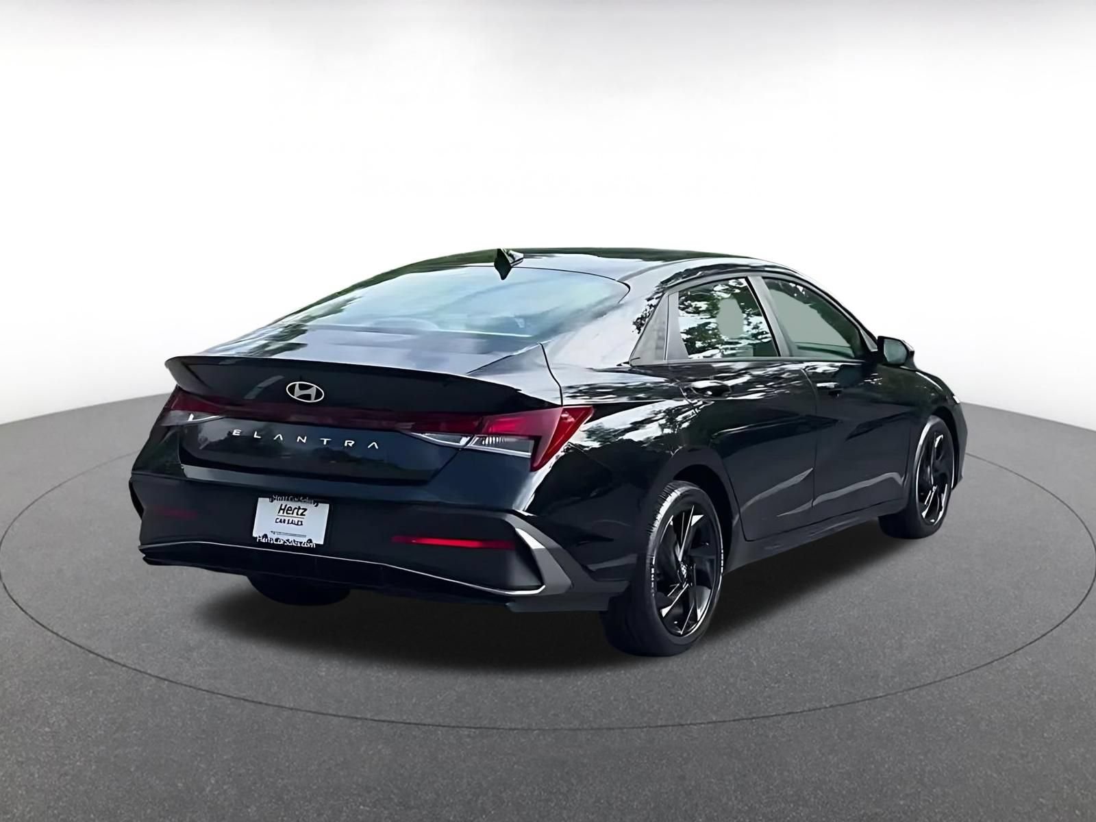 Used 2026 Hyundai Elantra Sport FWD image 14