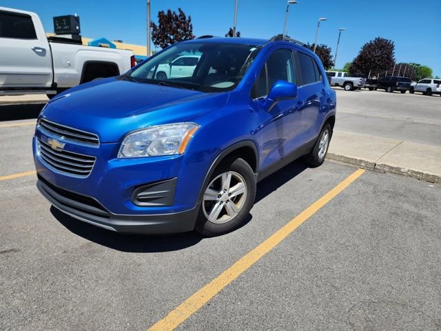 Used 2016 Chevrolet Trax LT w/ LT Convenience Package FWD image 1