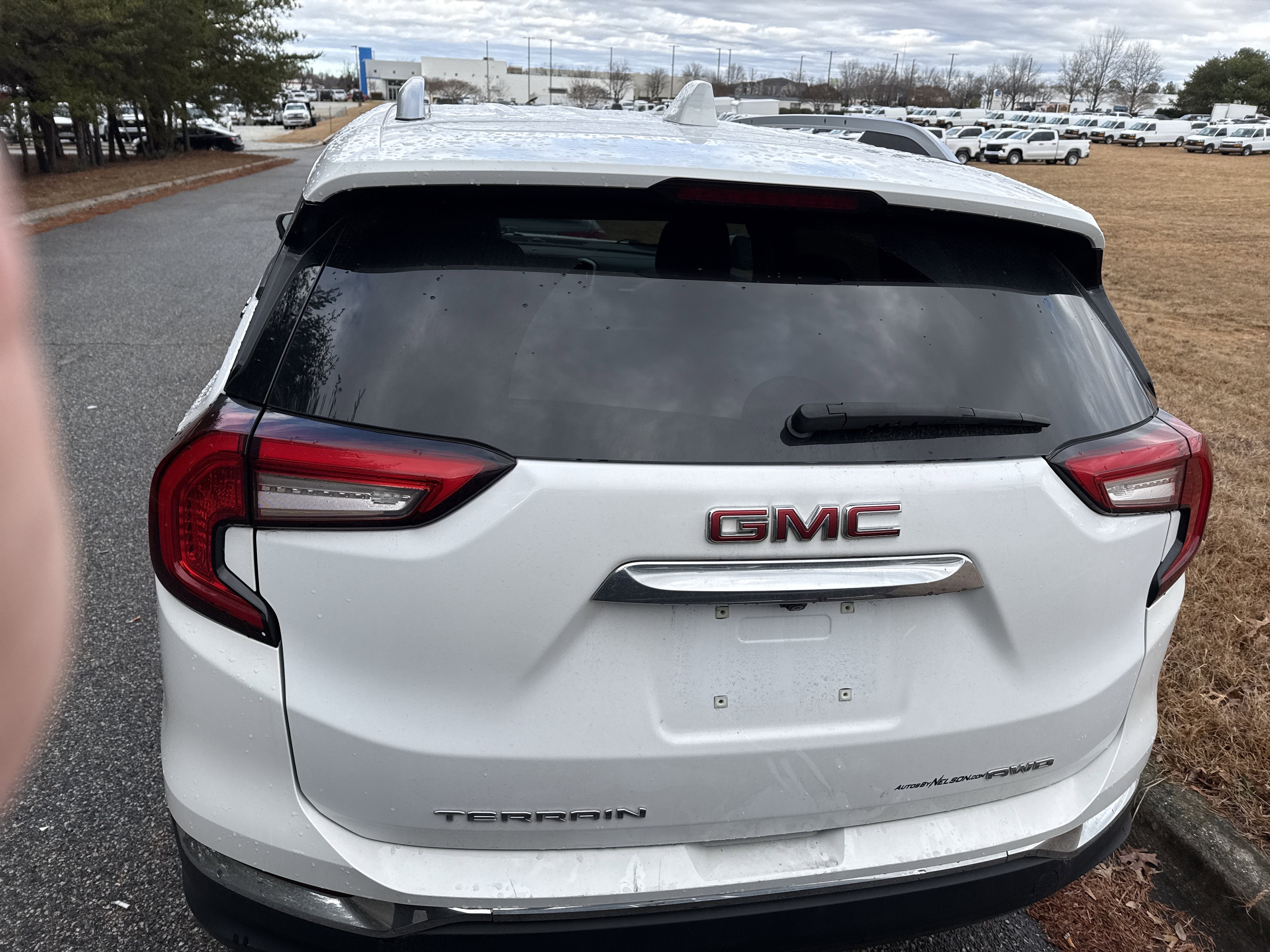 Certified 2023 GMC Terrain SLT image 9