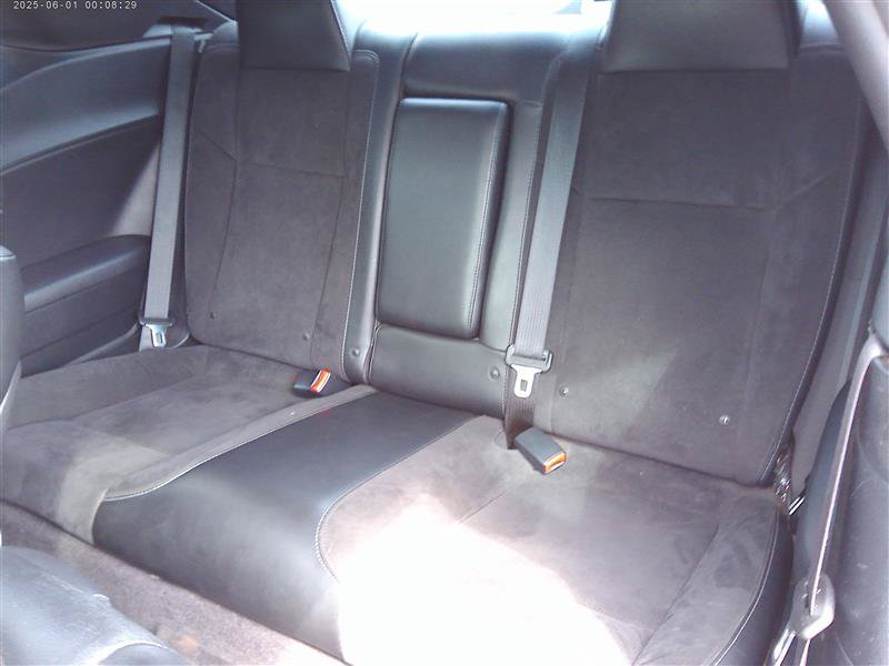 Used 2016 Dodge Challenger R/T Scat Pack w/ Leather Interior Group RWD image 6