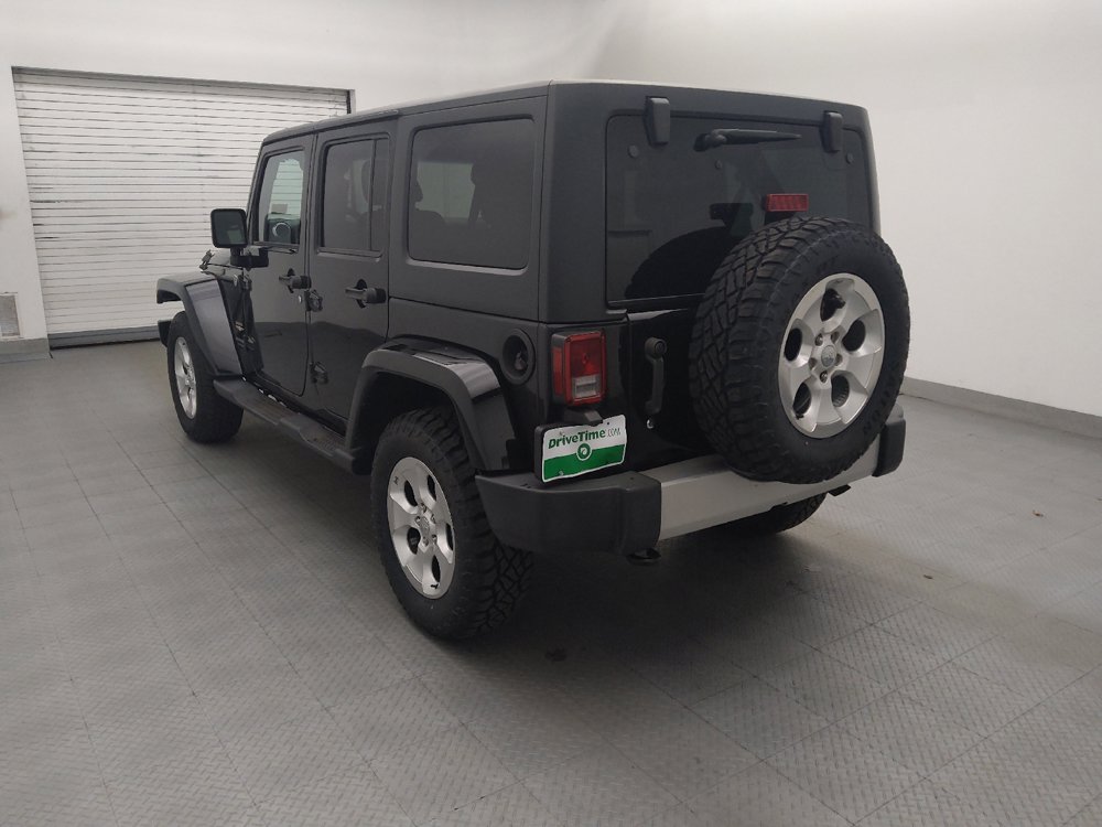 Used 2015 Jeep Wrangler Unlimited Sahara w/ Connectivity Group AWD/4WD image 5