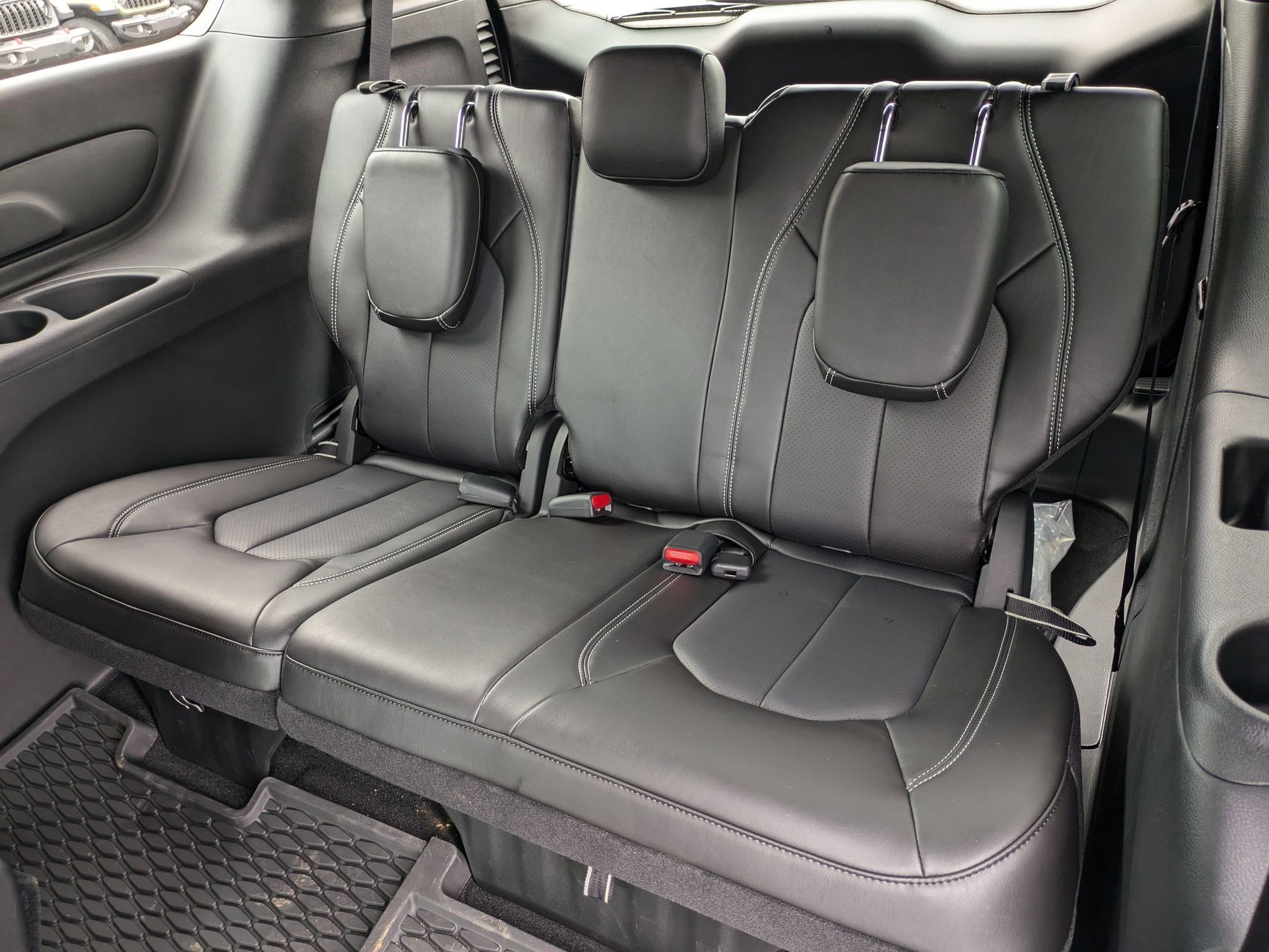 New 2026 Chrysler Pacifica Select image 24