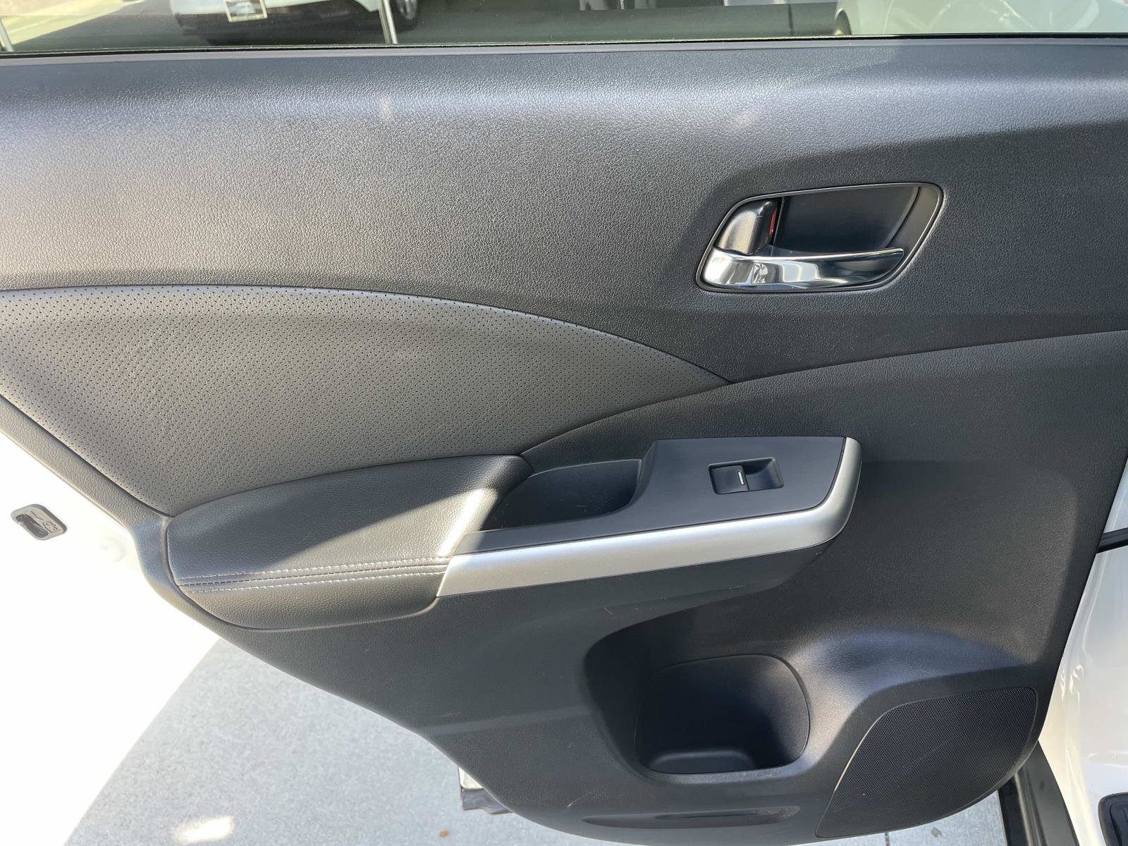 Used 2016 Honda CR-V Touring image 20