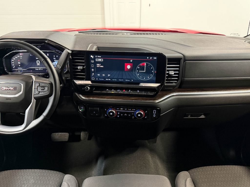 Used 2024 GMC Sierra 1500 Elevation image 18