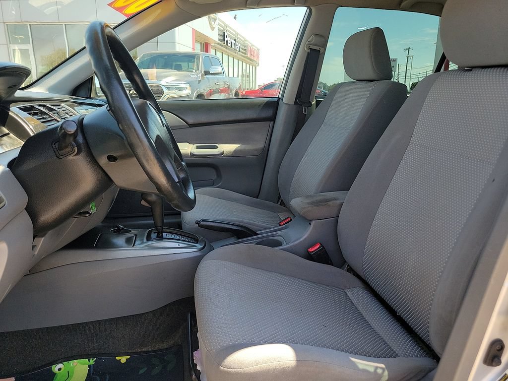 Used 2006 Mitsubishi Lancer FWD image 23