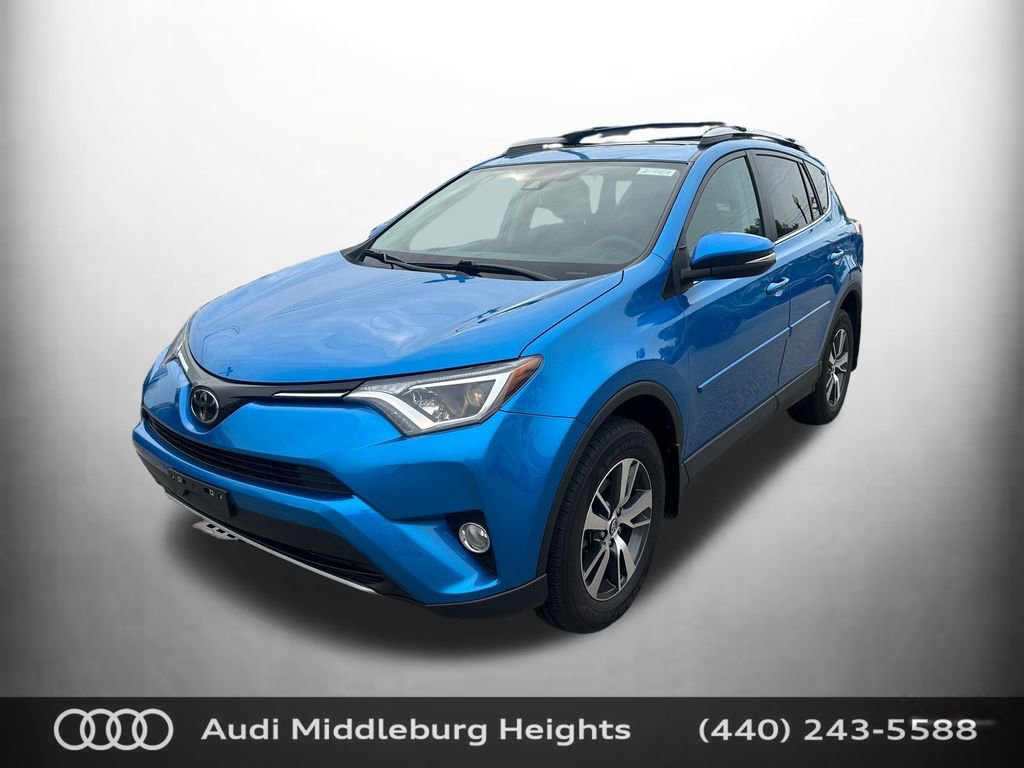 Used 2018 Toyota RAV4 XLE AWD/4WD image 4