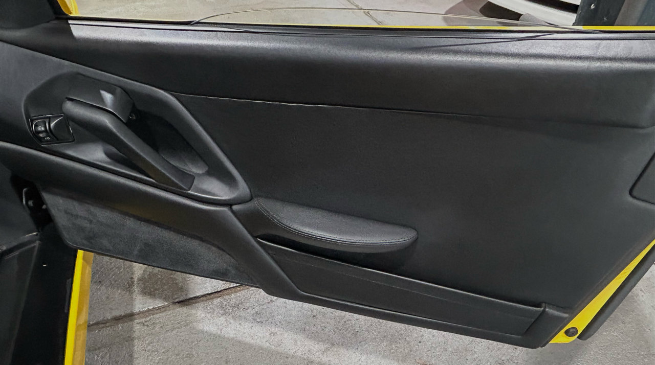 Used 1999 Ferrari F355 Spider image 24