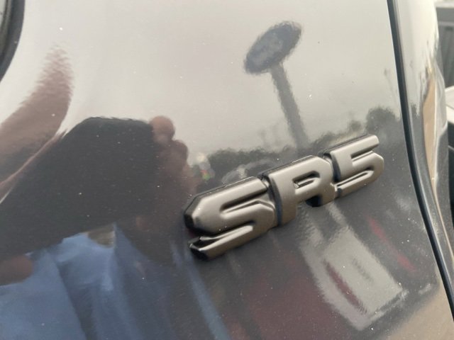 New 2025 Toyota Tacoma SR5 w/ Blackout Plus Package (GST) image 11