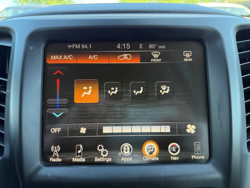 Used 2015 Jeep Cherokee Latitude FWD image 24
