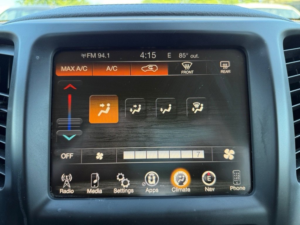 Used 2015 Jeep Cherokee Latitude FWD image 24
