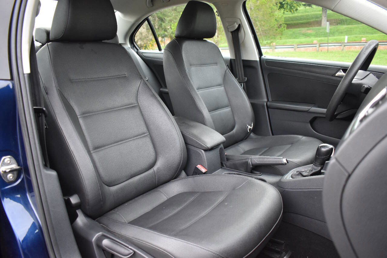 Used 2012 Volkswagen Jetta SE image 12