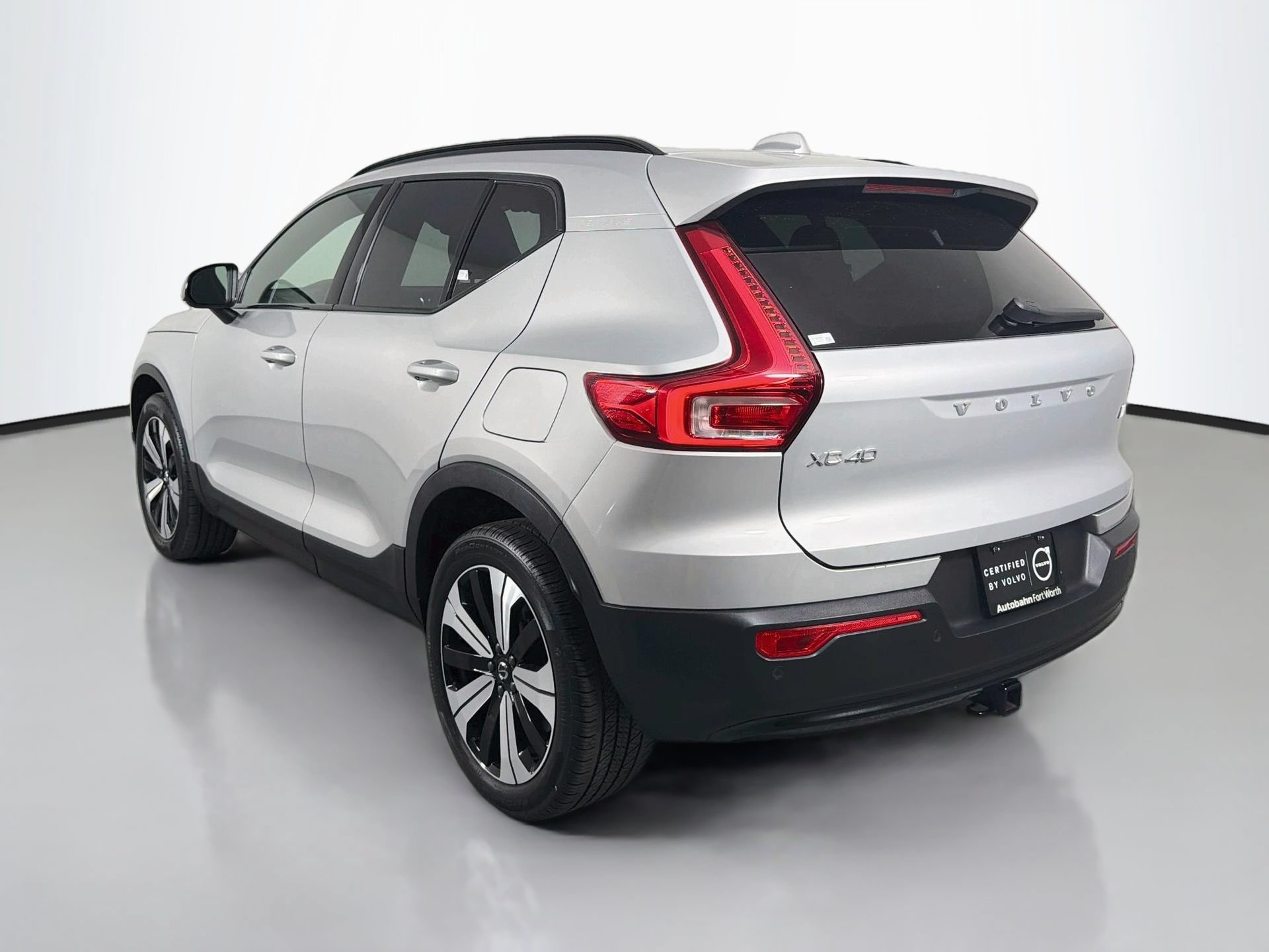 Certified 2023 Volvo XC40 Recharge Core w/ Protection Package Premier AWD/4WD image 8